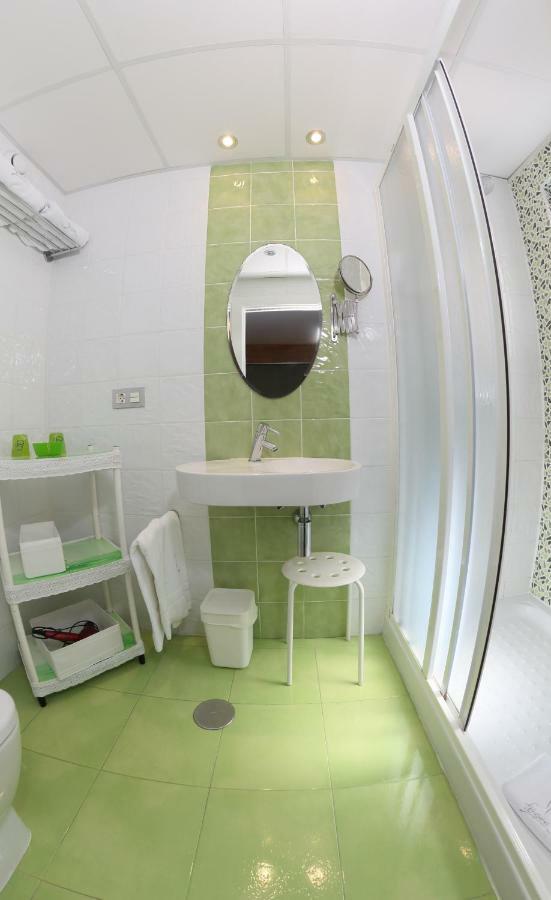 Hotel Fetiche Alojamiento Con Encanto Бенидорм Екстериор снимка