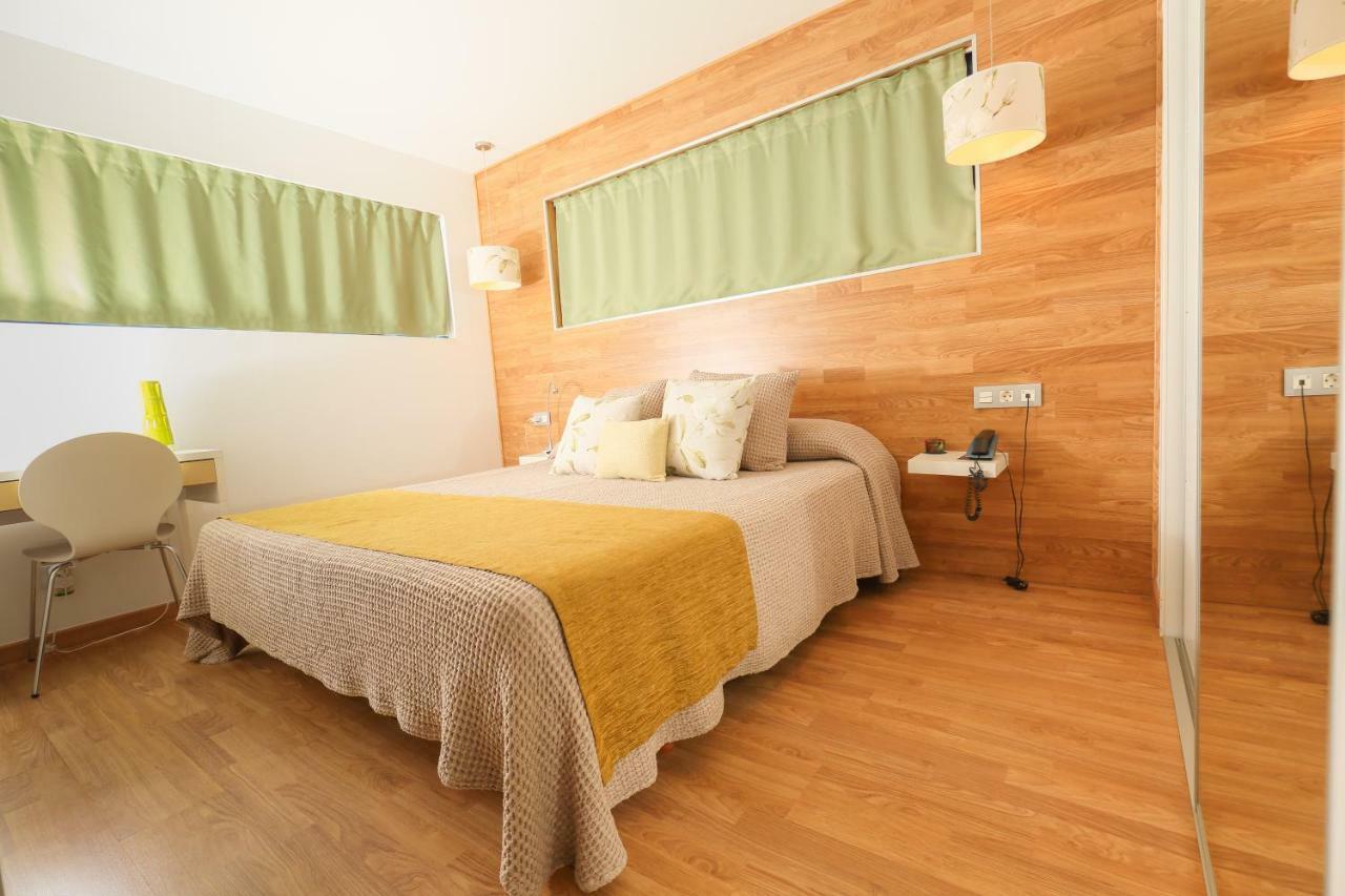 Hotel Fetiche Alojamiento Con Encanto Бенидорм Екстериор снимка